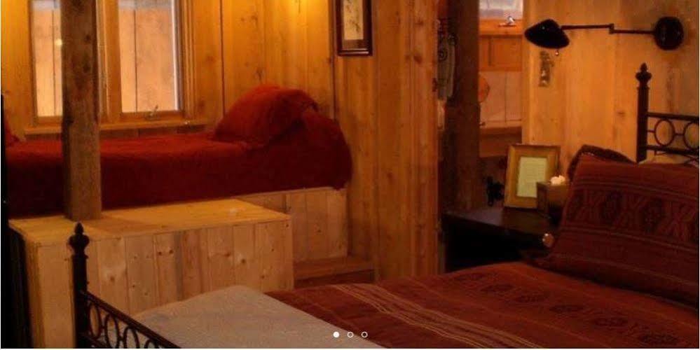 Silver River Adobe Inn Bed And Breakfast Farmington Bagian luar foto